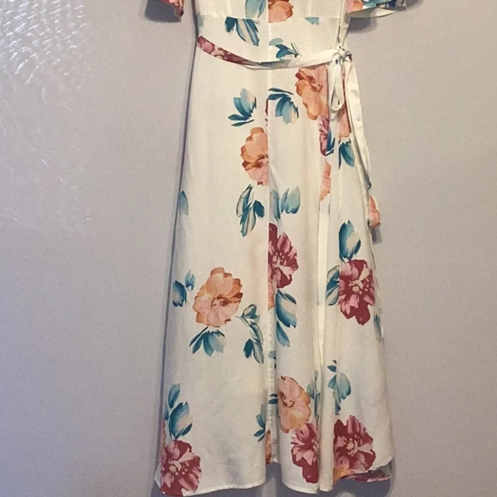Forever 21 floral wrap high/low dress size small - Picture 6 of 8